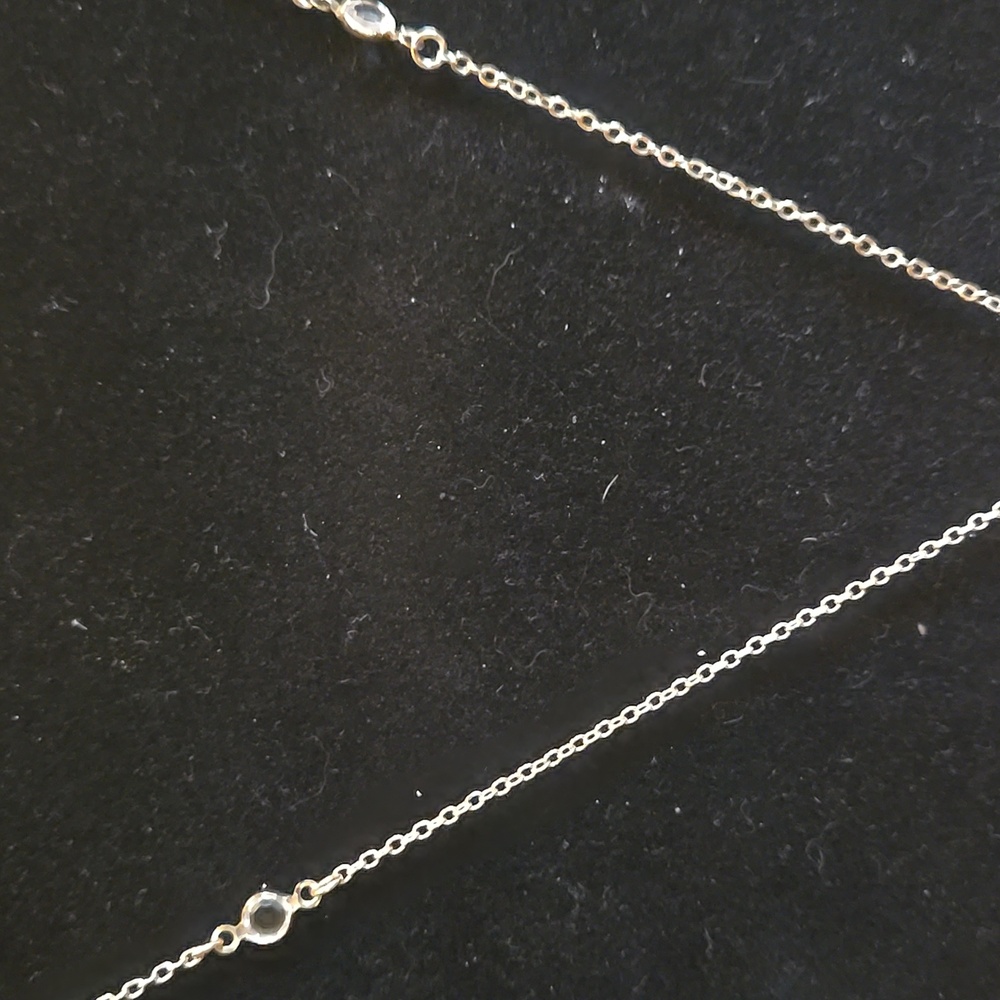 31" Gold and Crystal Chain with Green Pendant Necklace - Picture 3 of 4